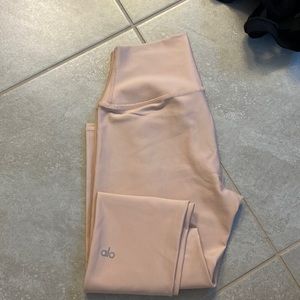 Alo yoga pants